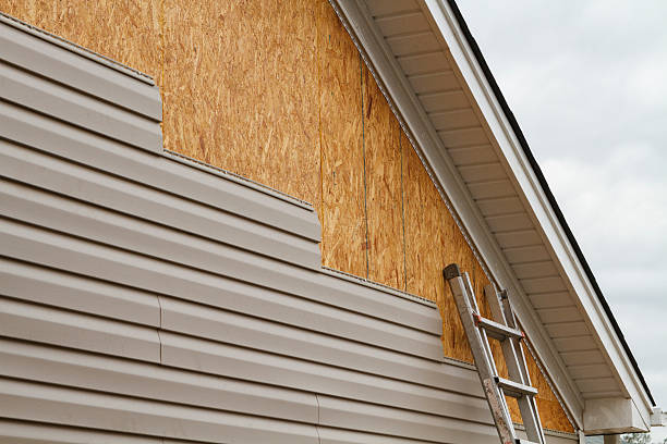 Professional Siding Contractor technician working in North Royalton, OH
